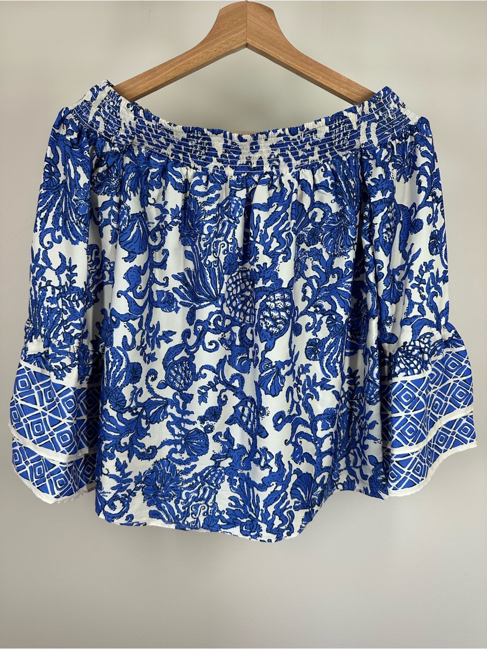 Lilly Pulitzer Women’s Kaori 3/4 Sleeve Off Shoulder Deeper Coconut Ride With Me - Picture 3 of 10